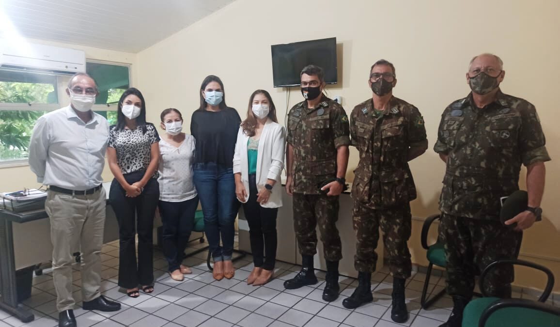 Exército se dispõe a apoiar na vacinação contra Covid-19 em Maracanaú