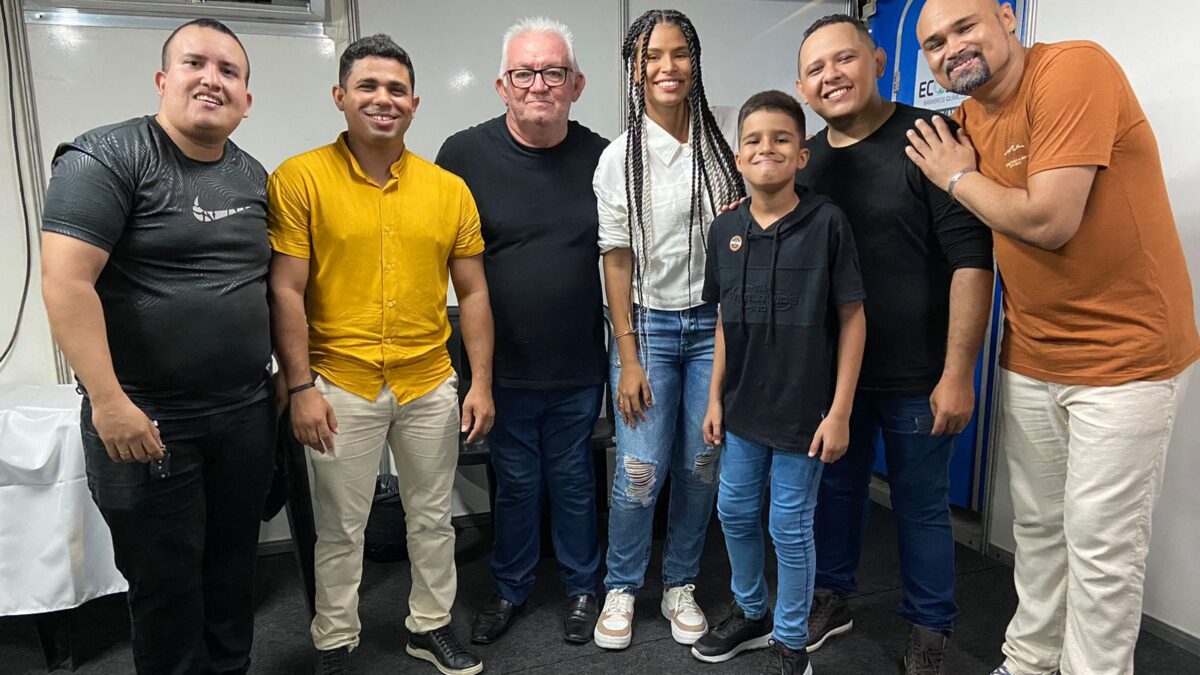 Stefany e Banda vence o Festival de Musica Evangélica do Alegria & Louvor